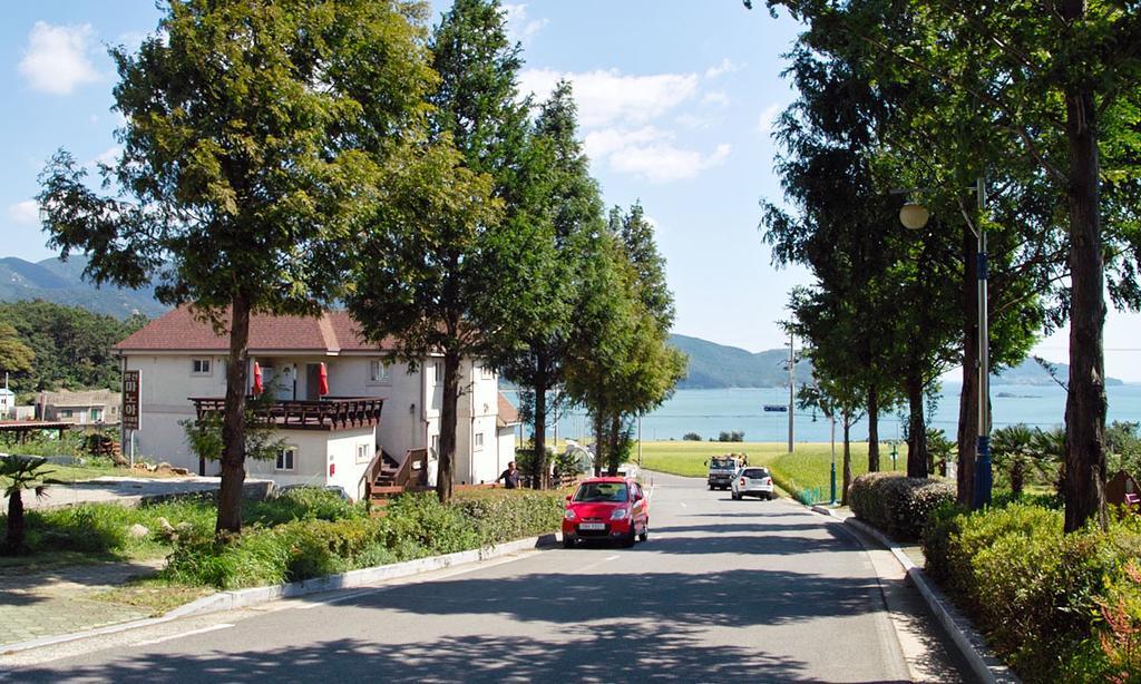 American Village Pension Manoa Namhae Zimmer foto