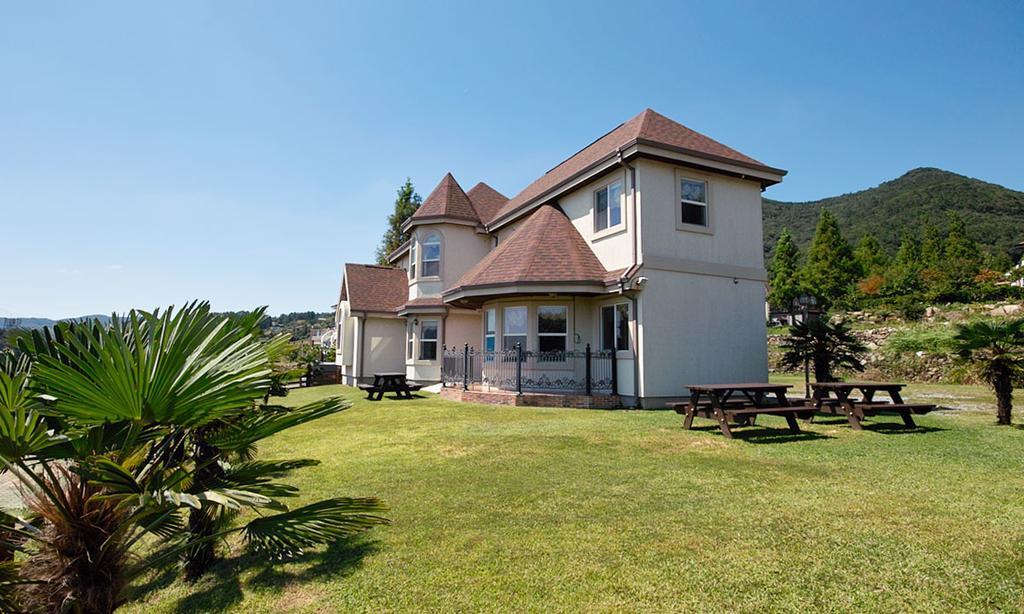 American Village Pension Manoa Namhae Zimmer foto